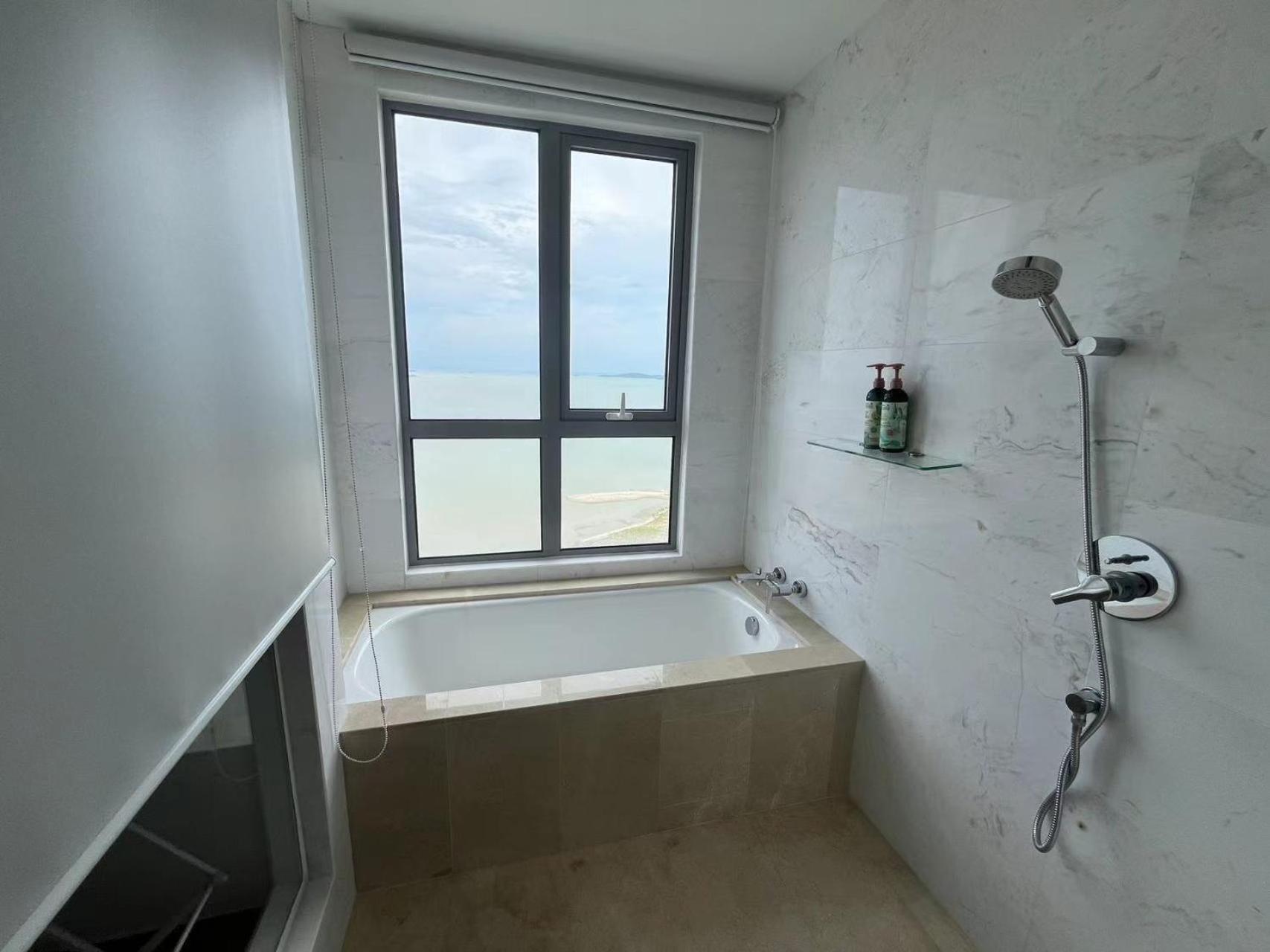 Silverscape Seaview Residences Melaka Eksteriør bilde